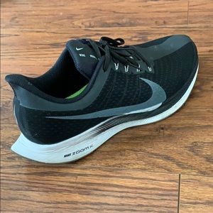 Nike zoomX Mens tennis shoes